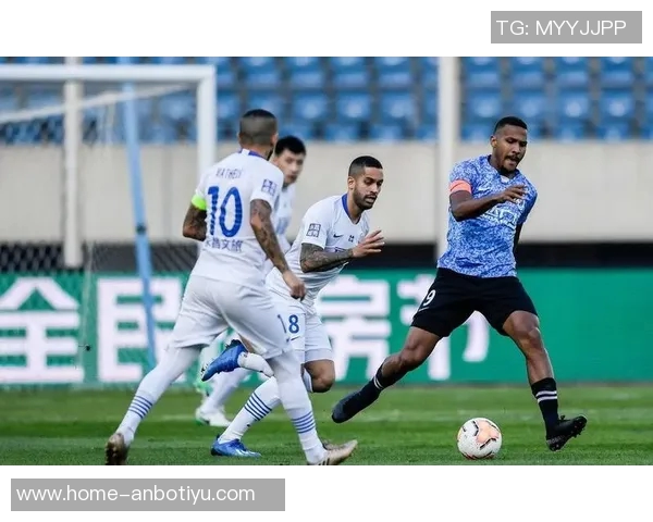 大连人迎战永昌全力争胜双方球员状态回暖期待精彩对决